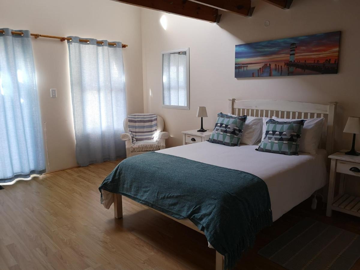 Tortoise Trail Lodge Langebaan Exteriör bild