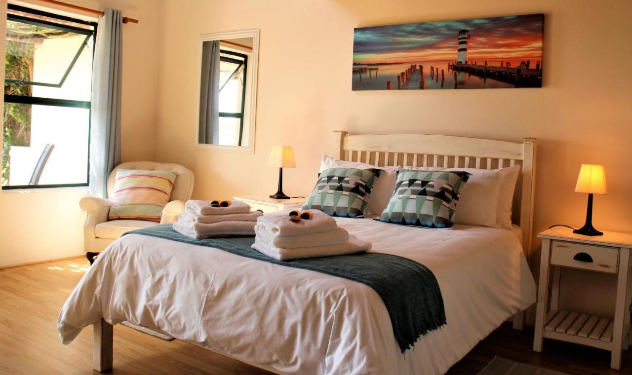 Tortoise Trail Lodge Langebaan Exteriör bild